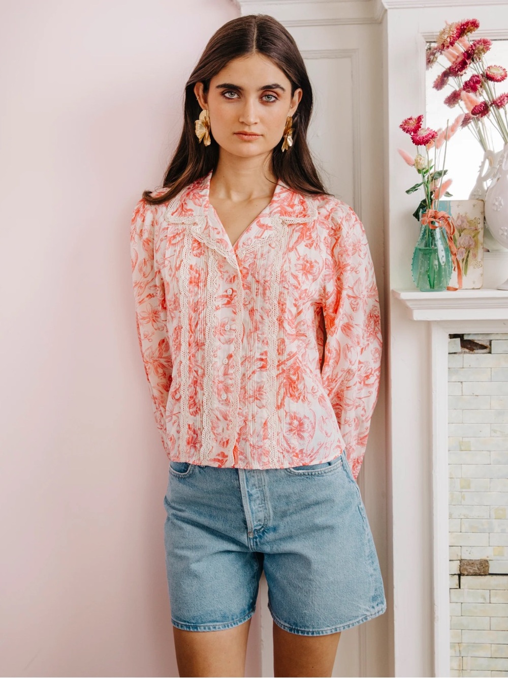LOVE THE LABEL LUCIE BLOUSE in Large Pink Floral